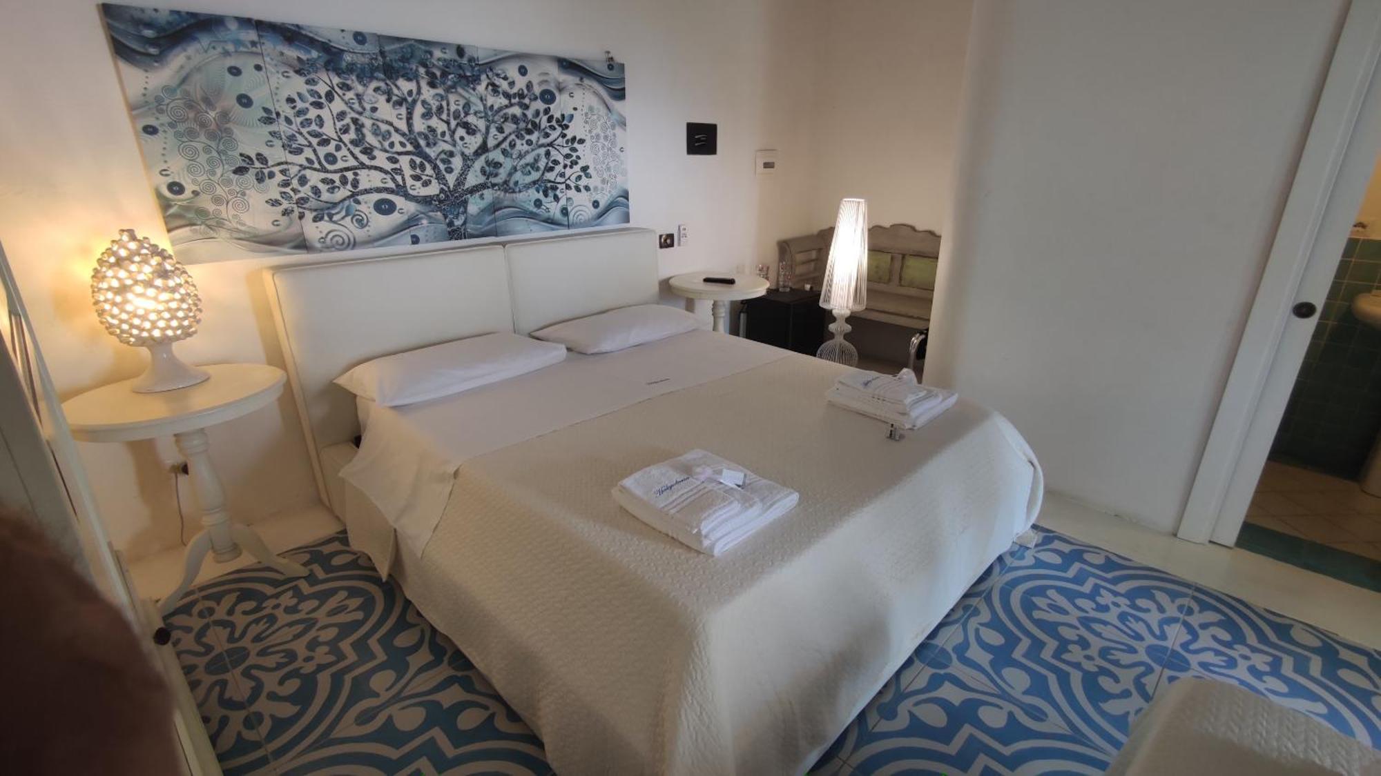 Hotel Halgoduria Santa Marina Salina Habitación foto