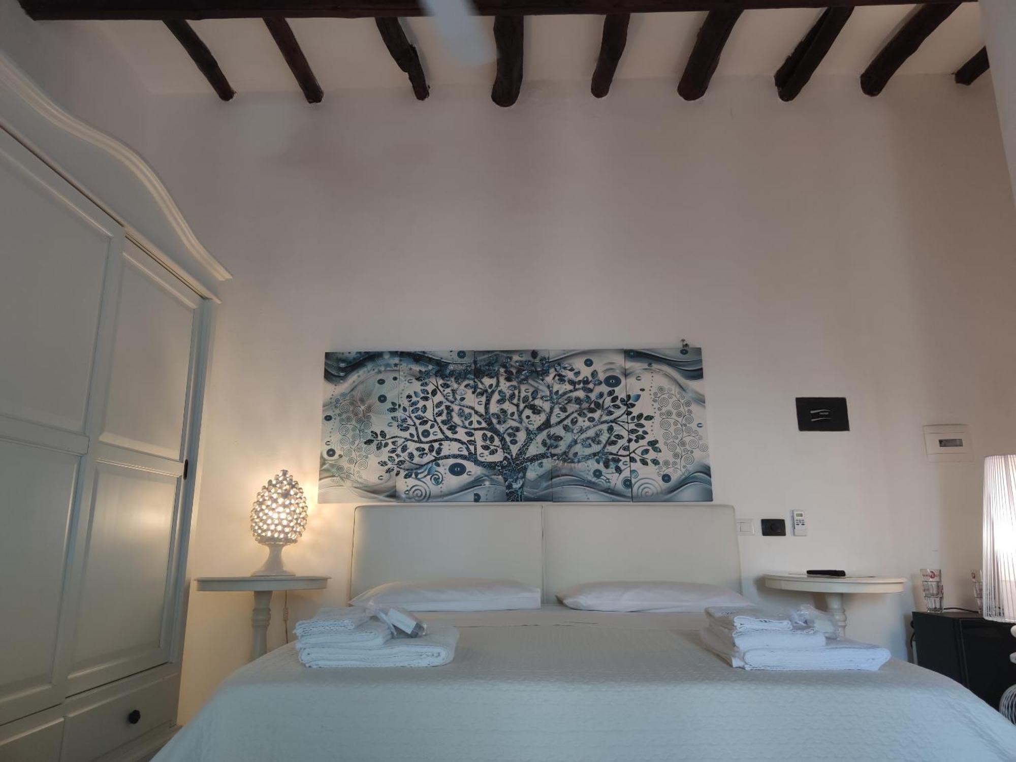 Hotel Halgoduria Santa Marina Salina Habitación foto