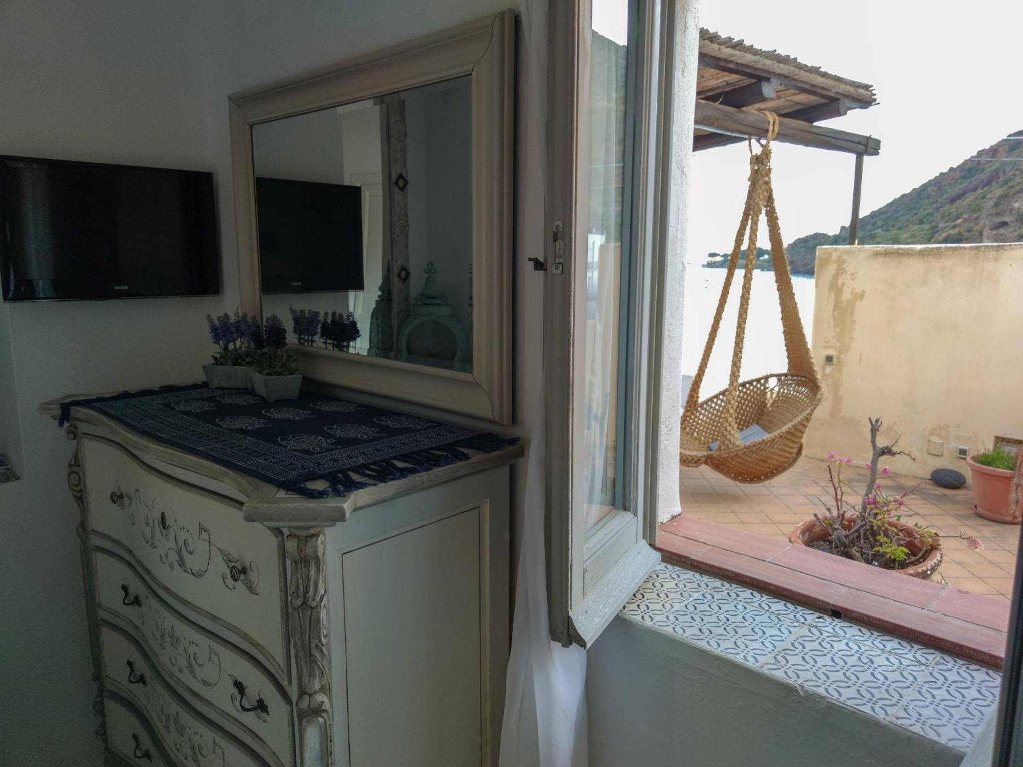 Hotel Halgoduria Santa Marina Salina Habitación foto