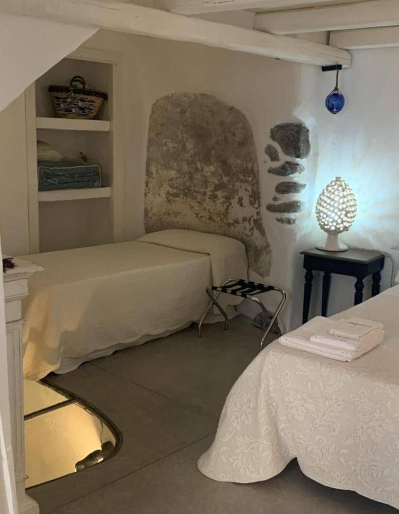 Hotel Halgoduria Santa Marina Salina Habitación foto