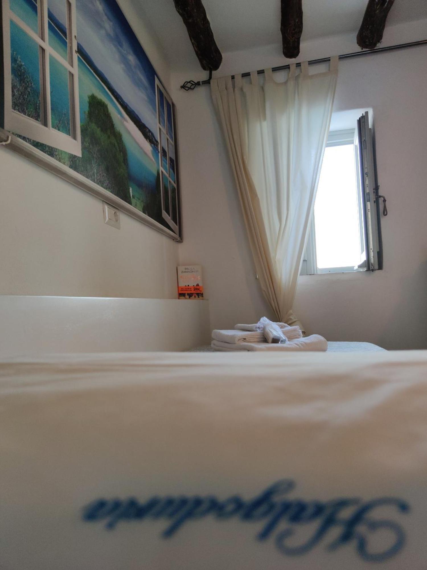 Hotel Halgoduria Santa Marina Salina Habitación foto