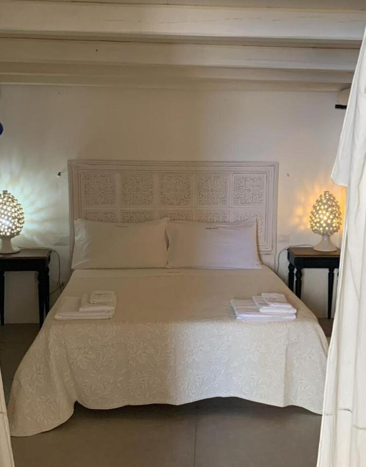 Hotel Halgoduria Santa Marina Salina Habitación foto